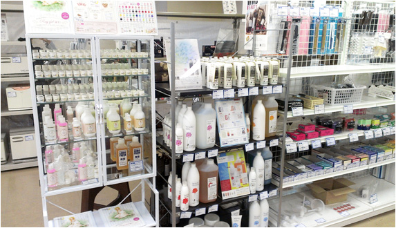 �uBG STORE�v�����E���ϕi�R�[�i�[